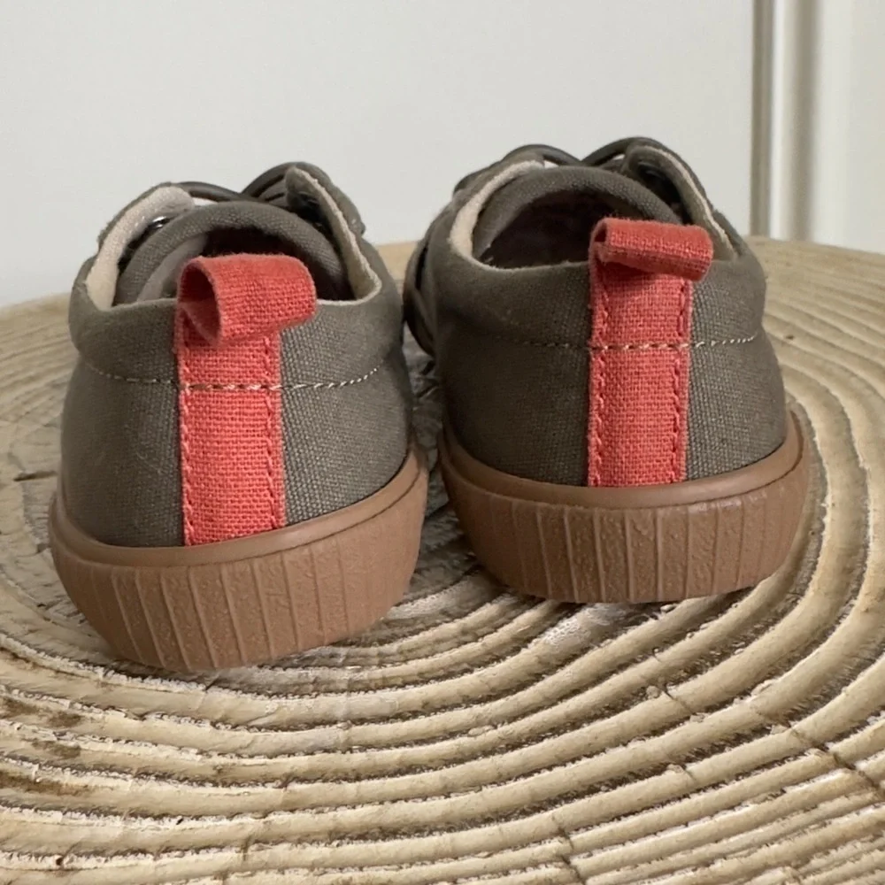 Old Navy Toddler Unisex Textured-Canvas Green Sneakers Size 7